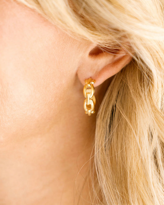 Susan Shaw/ Small Gold Chain Hoop