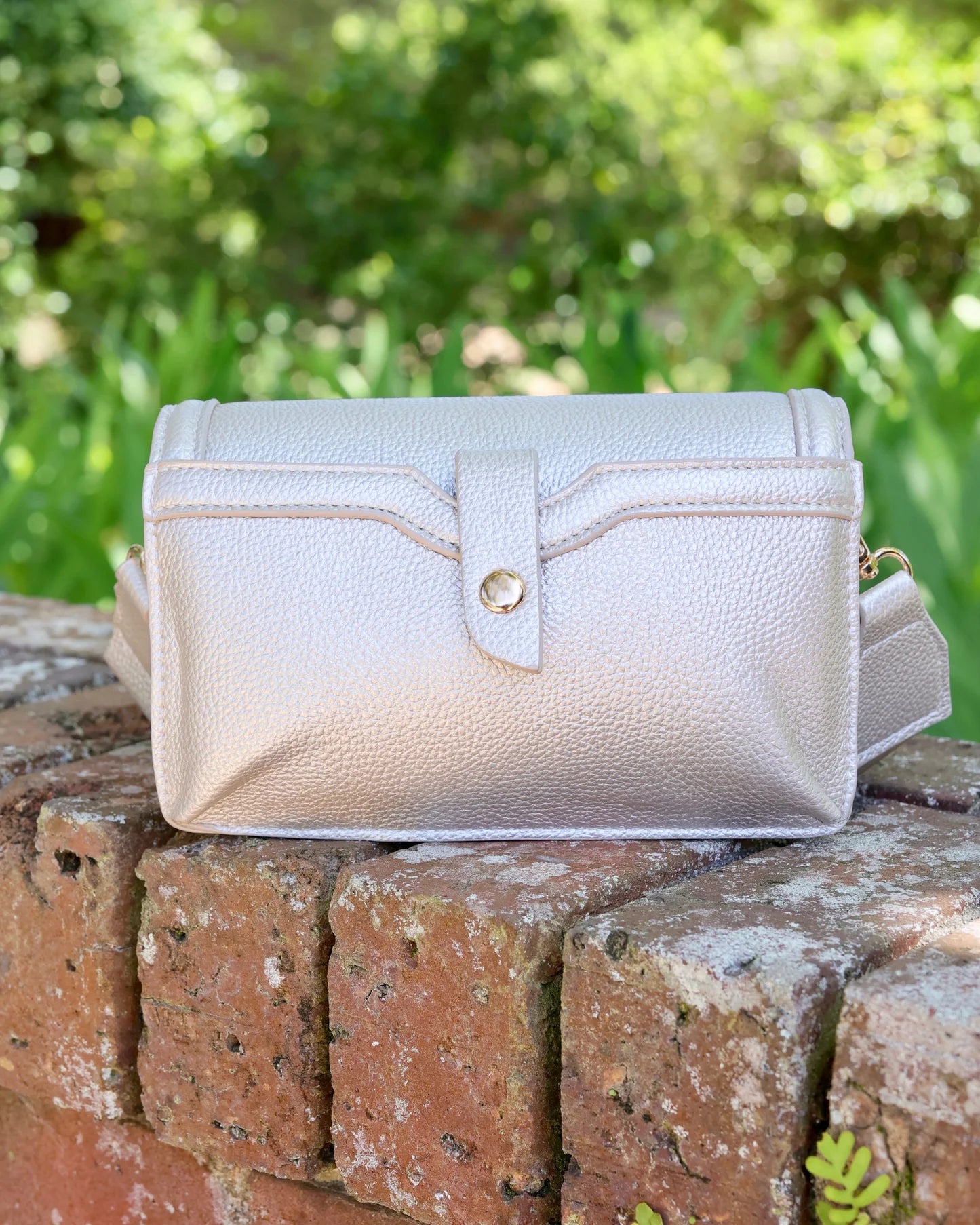 The Maverick Crossbody with Pocket/ Pearl PB