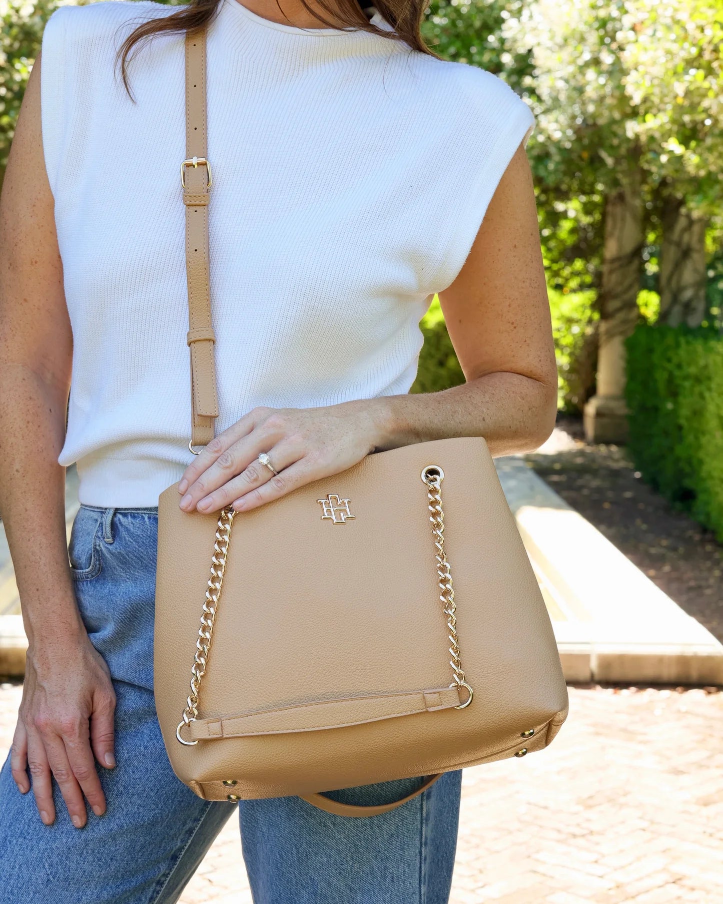 The Blair Tote/ Tan