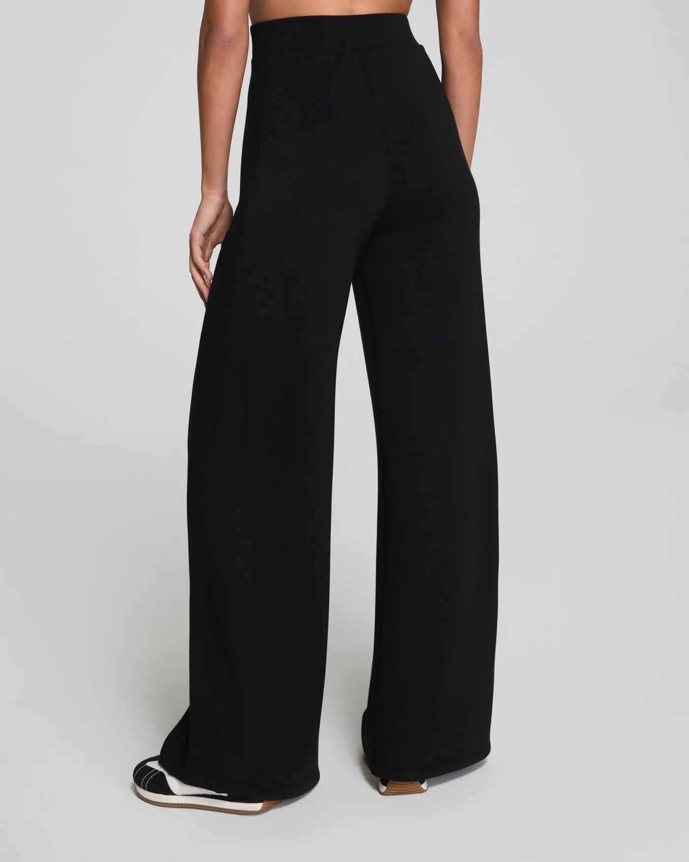 SPANX/ Airessentials Wide Leg Track Pant