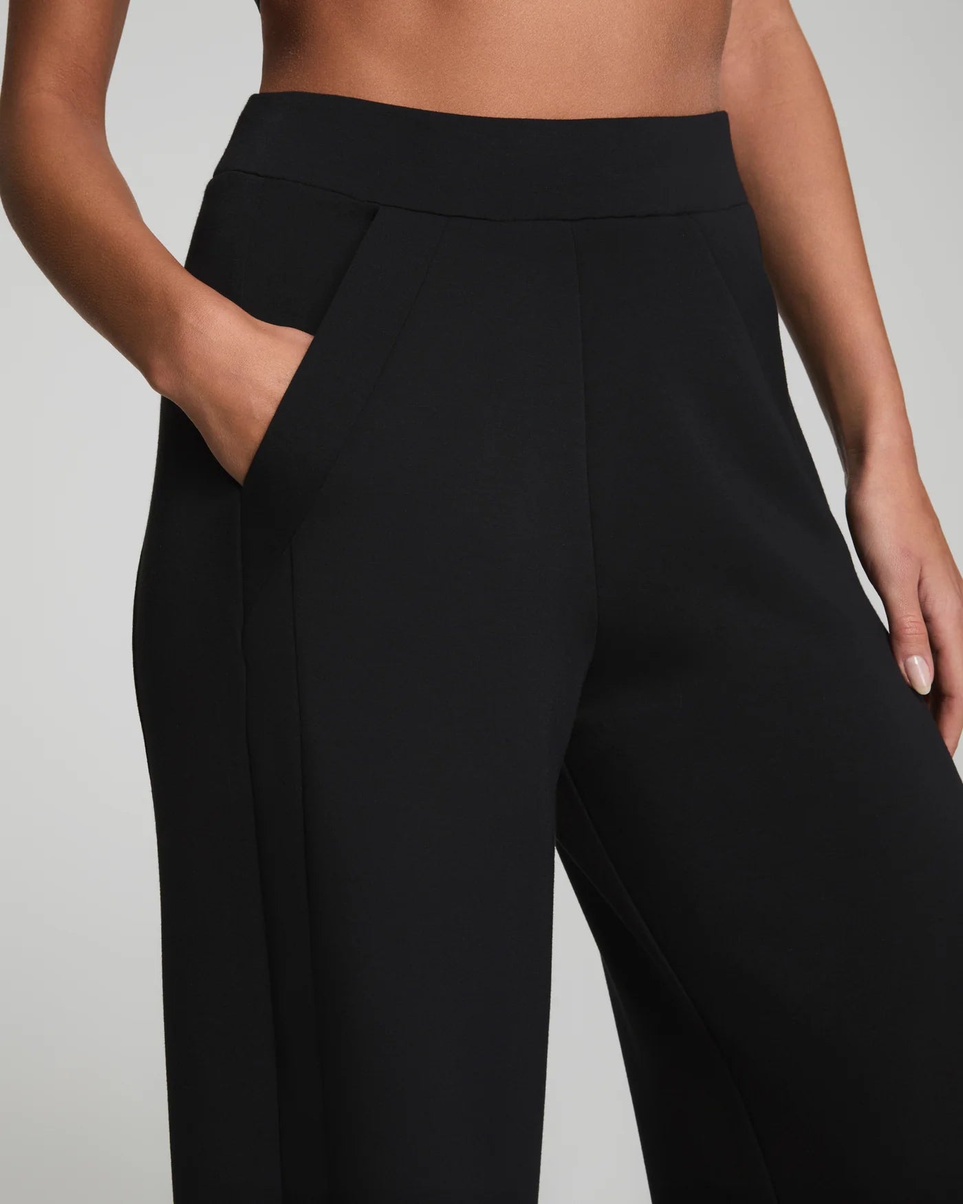 SPANX/ Airessentials Wide Leg Track Pant