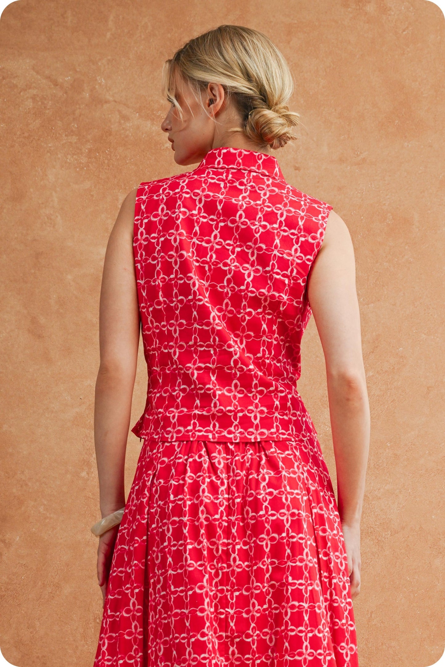 The Cele Chainlink Top
