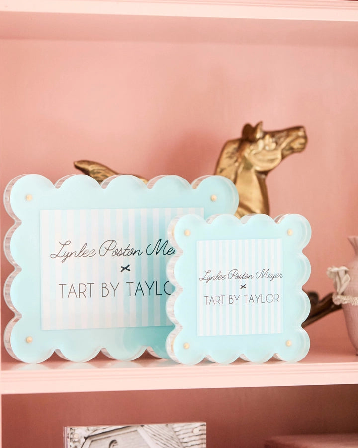 Acrylic Scallop Mini Frame