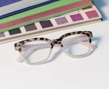 Peepers/ Zoey Eyeglasses/ Chai Tortoise + Pink