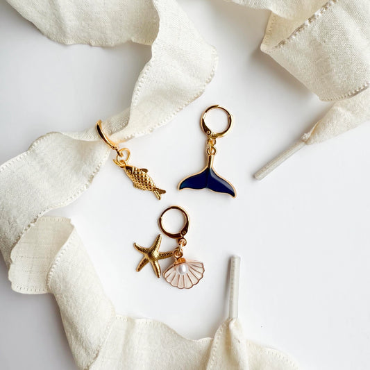 The Sneaker Charm & Lace Set/ Ivory