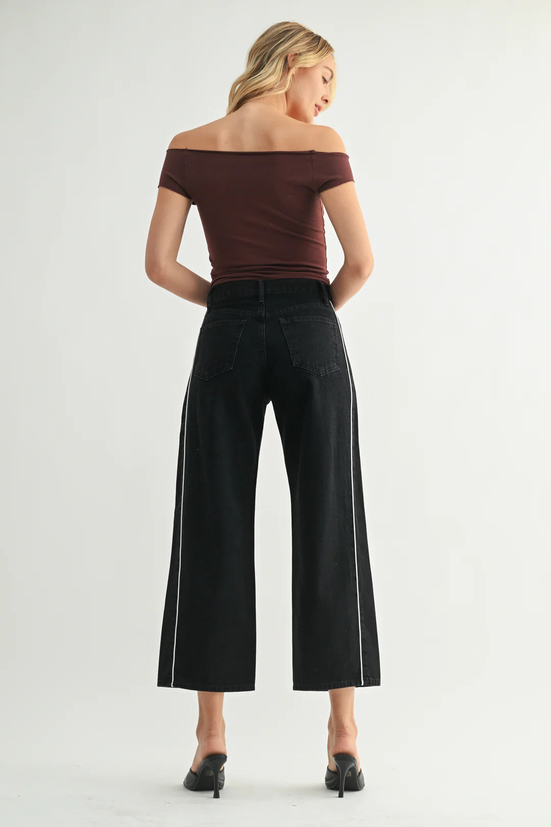 Just Black/ Barrel Jean Twist/ Black