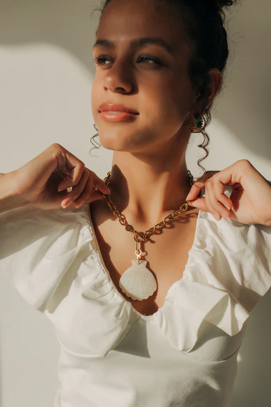 BPD/ The Reacher Shell Necklace