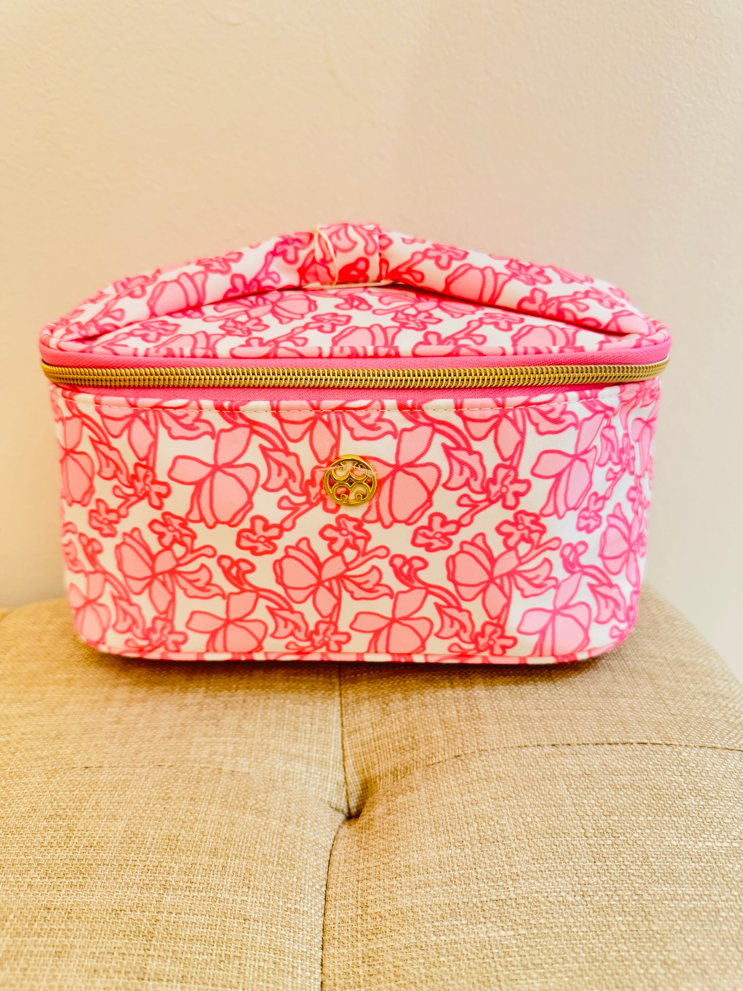 The Kiss & Makeup Bag/ Blossom Breeze