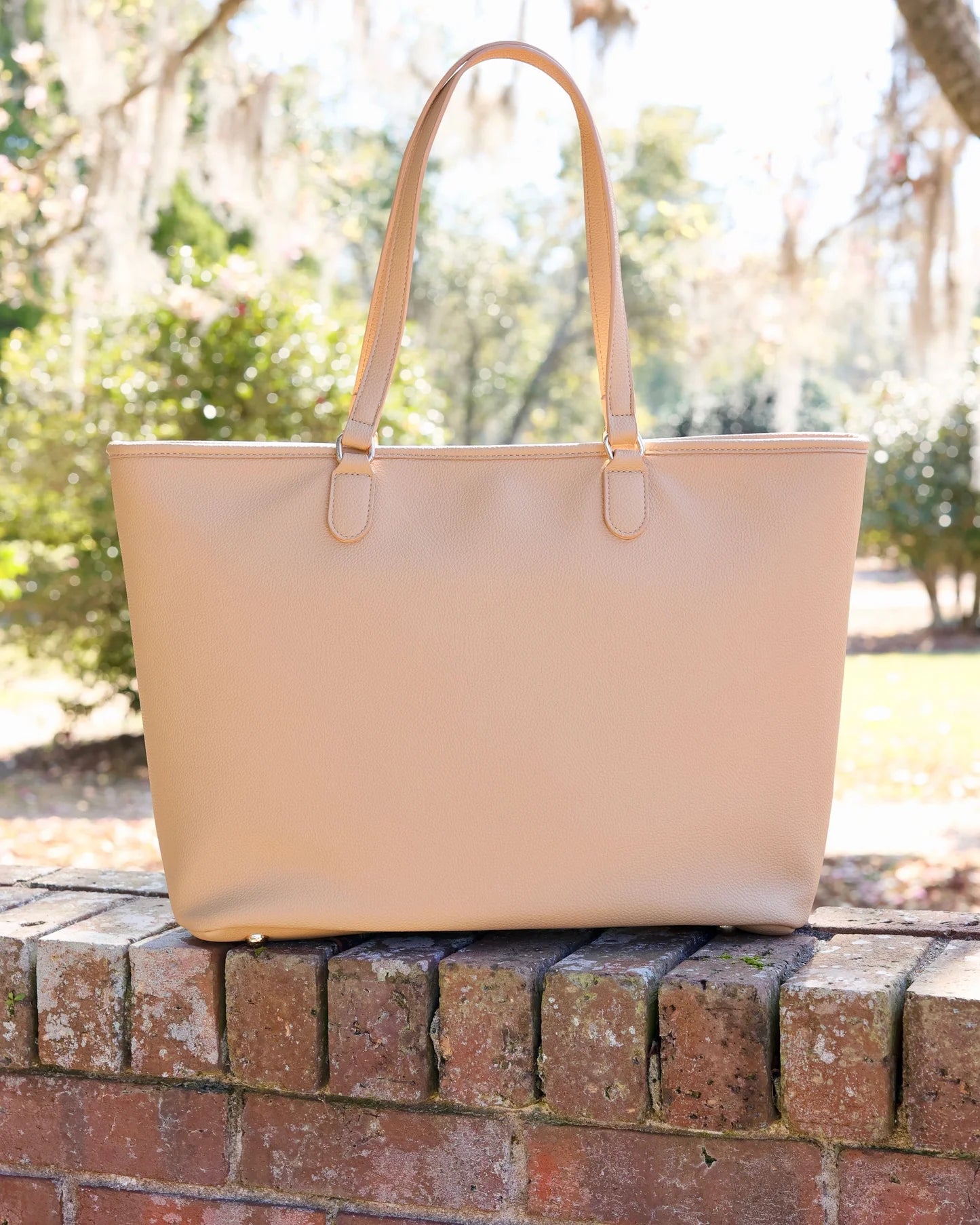 The James Tote/ Tan