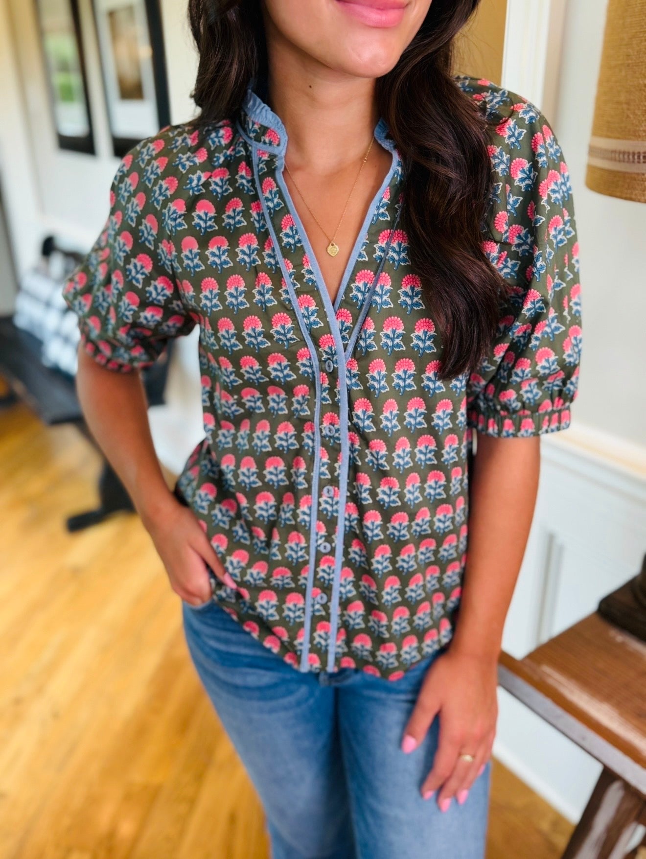 The Prisclee Puff Top