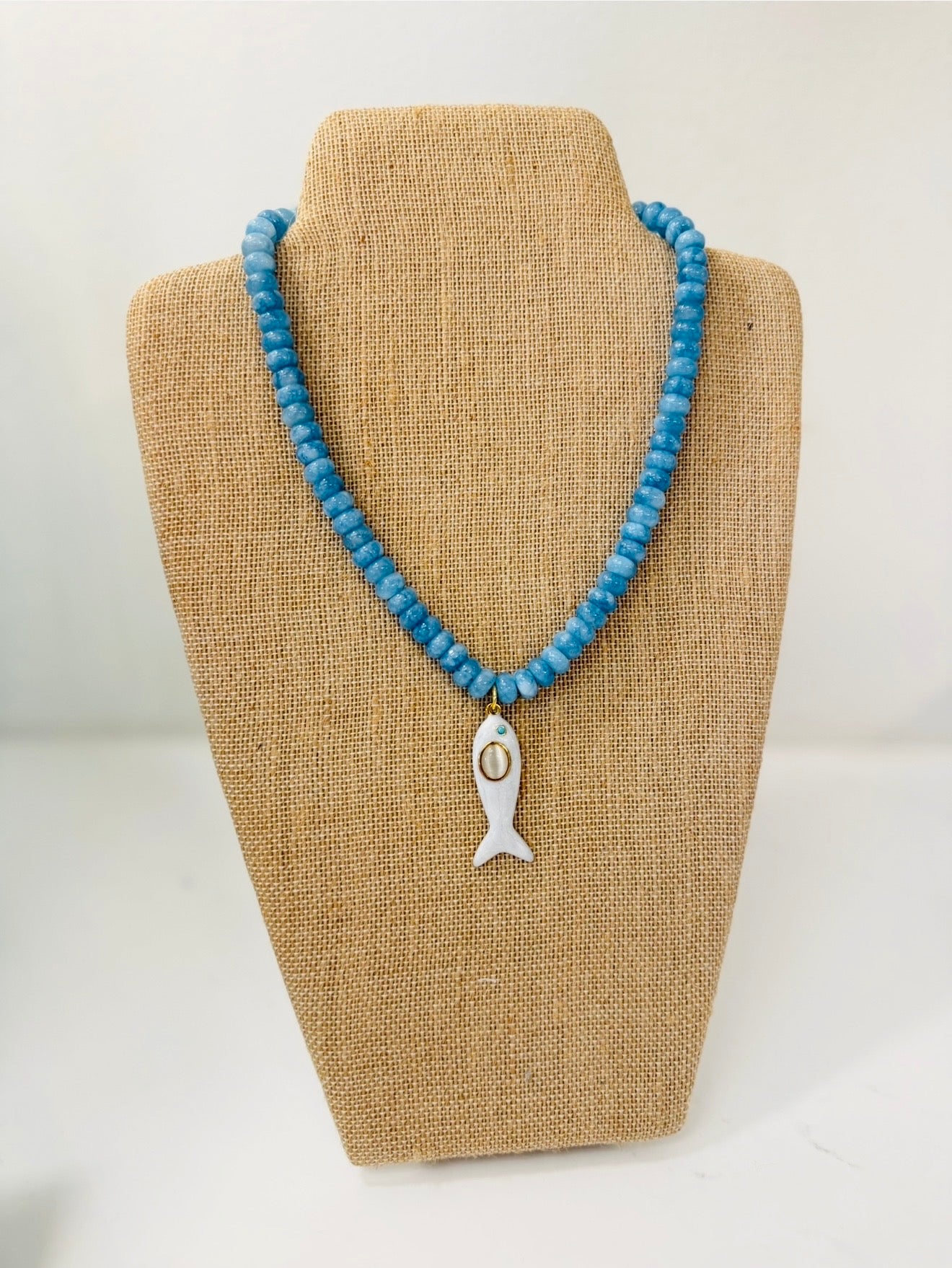 HD/ The Fun Fish Necklace/ Blue