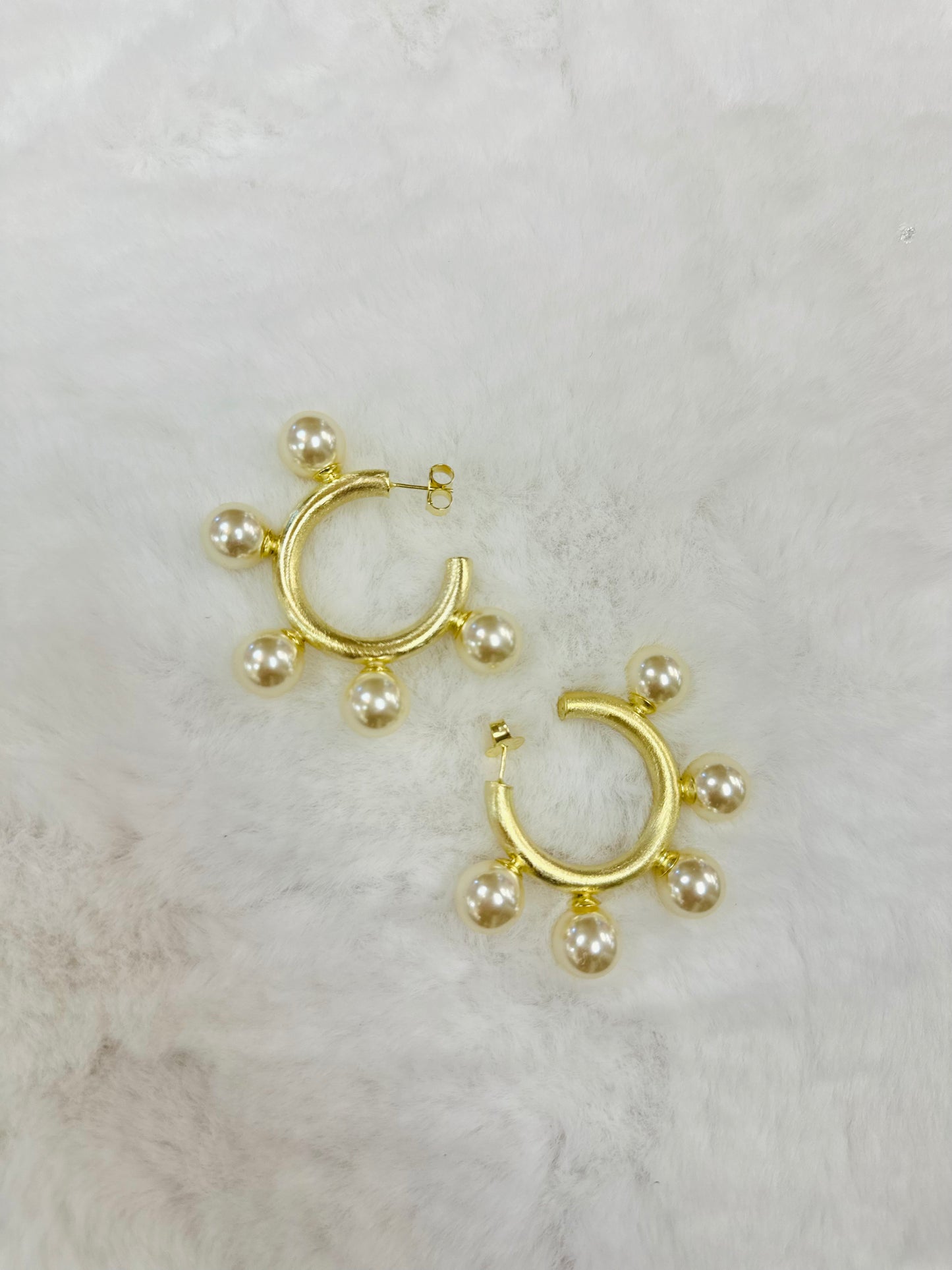 Sheila Fajl-Gio Hoops With Pearls