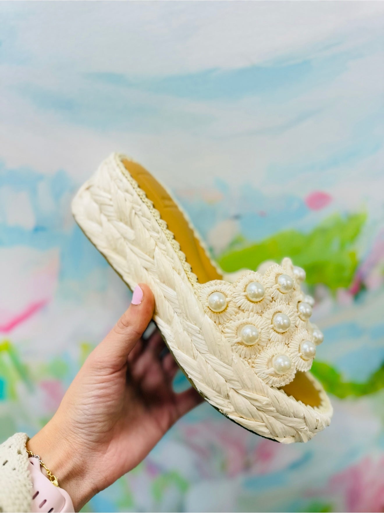 Dolce Vita/ The Caper Pearl Platform