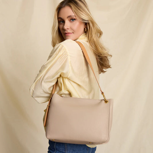 HOBO/ The Rayna Shoulder Bag/ Warm Adobe
