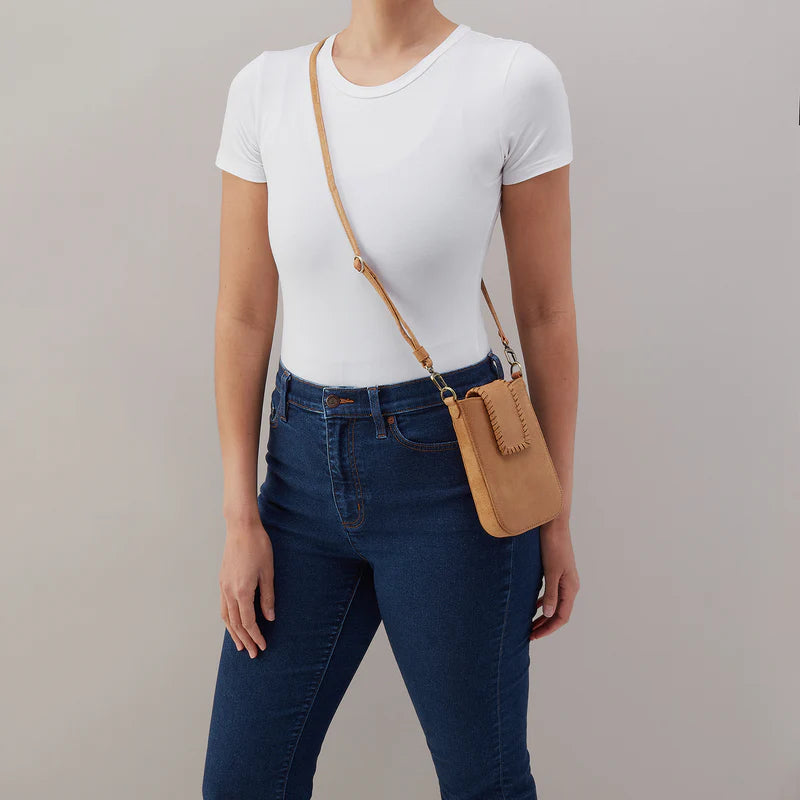 HOBO/ The Expedition Phone Crossbody/ Buffed Leather Whiskey
