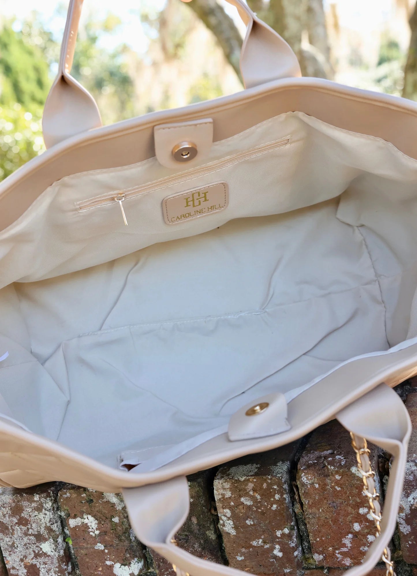 The Melissa Tote Bag/ Tan Quilted LD