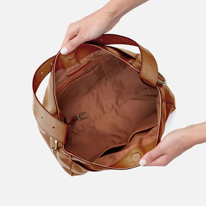 HOBO/ The Render Shoulder Bag/ Truffle