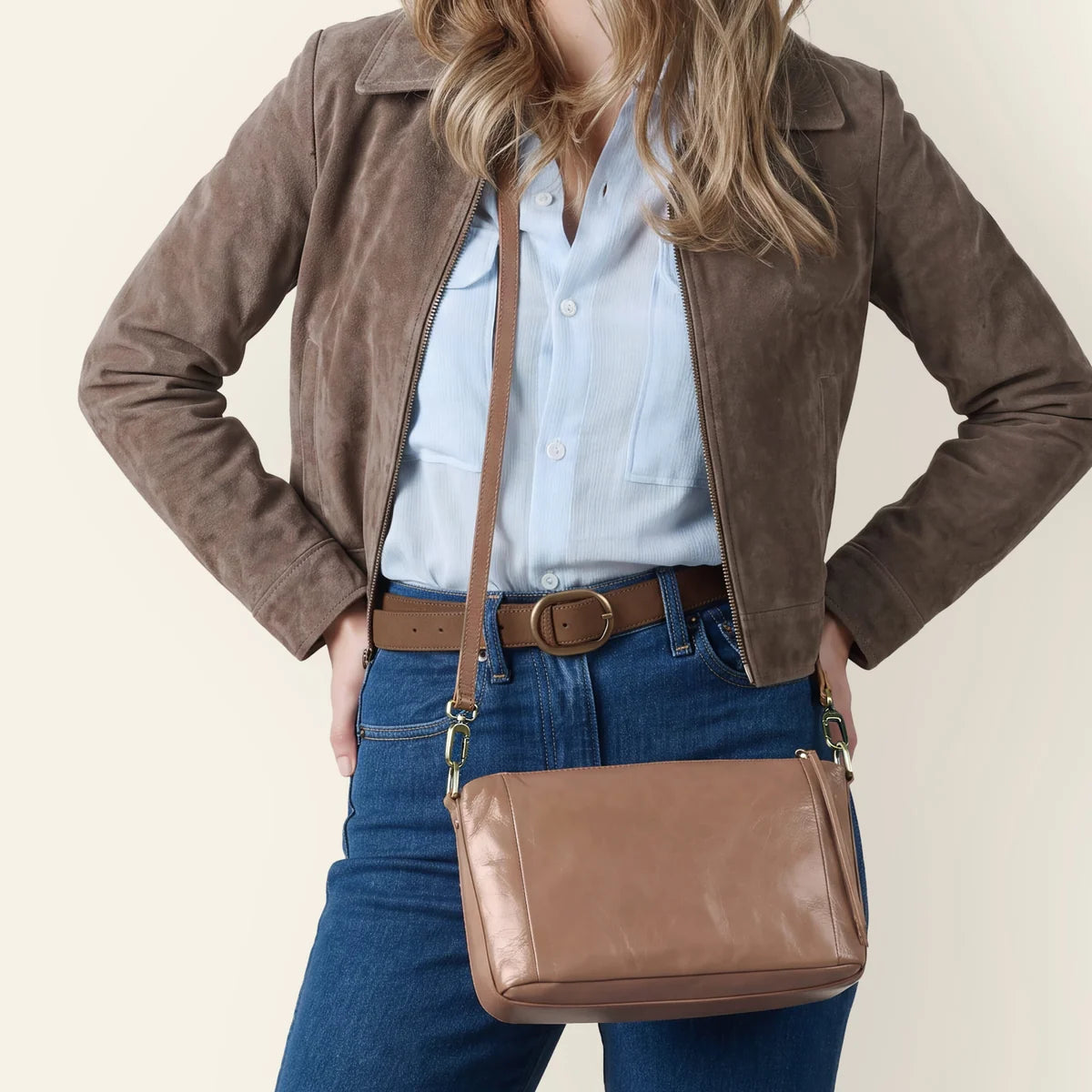 HOBO/ The Darcy Carry-All Crossbody/ Woodsmoke