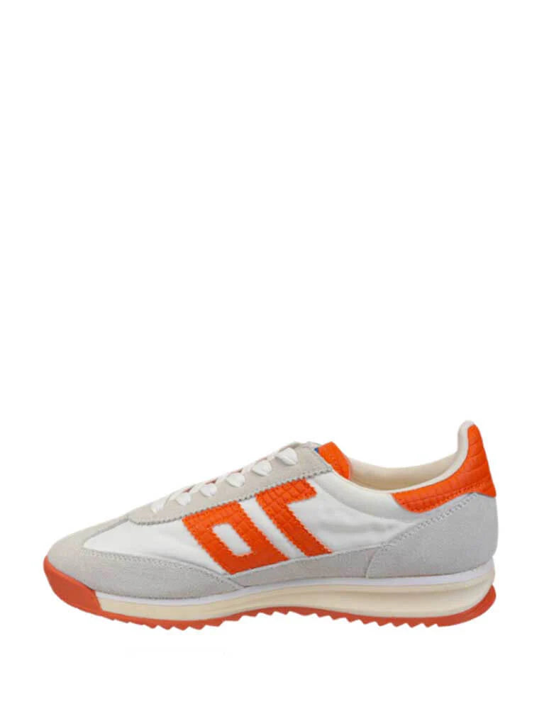 Back 70/ Barkley Jogger/ White + Orange