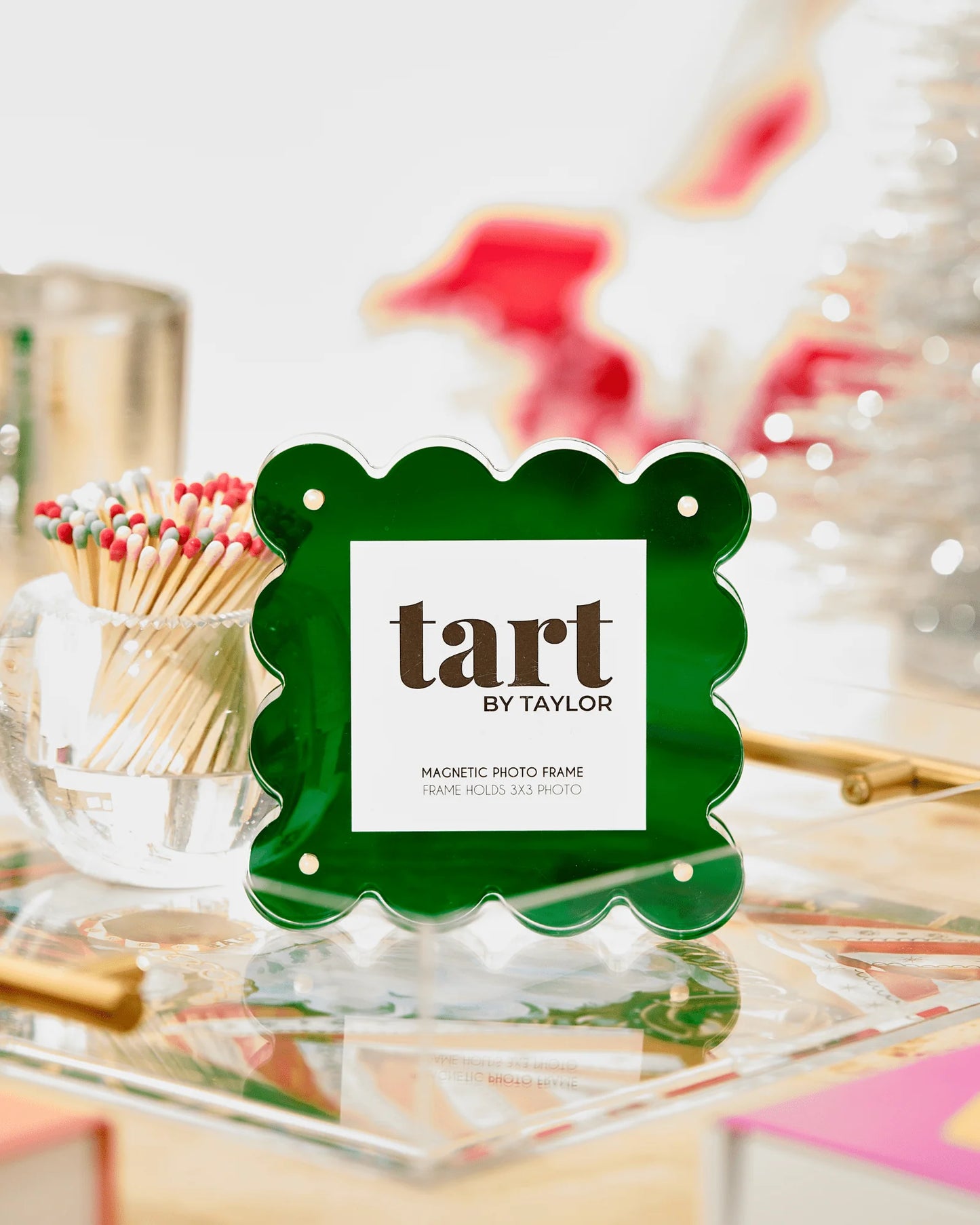 Acrylic Scallop Mini Frame