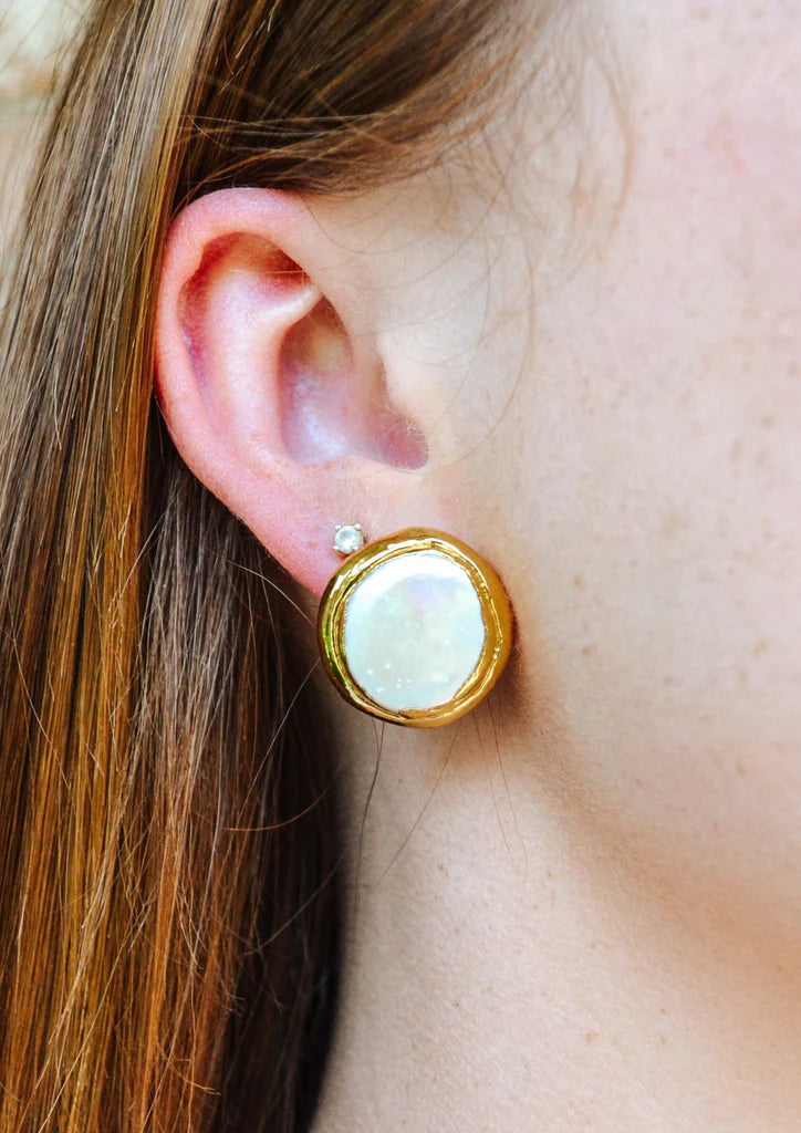 BPD/ The Natural Pearl Stud