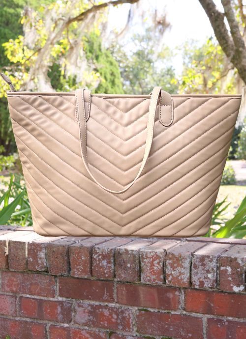 The James Tote/ Tan V Quilted