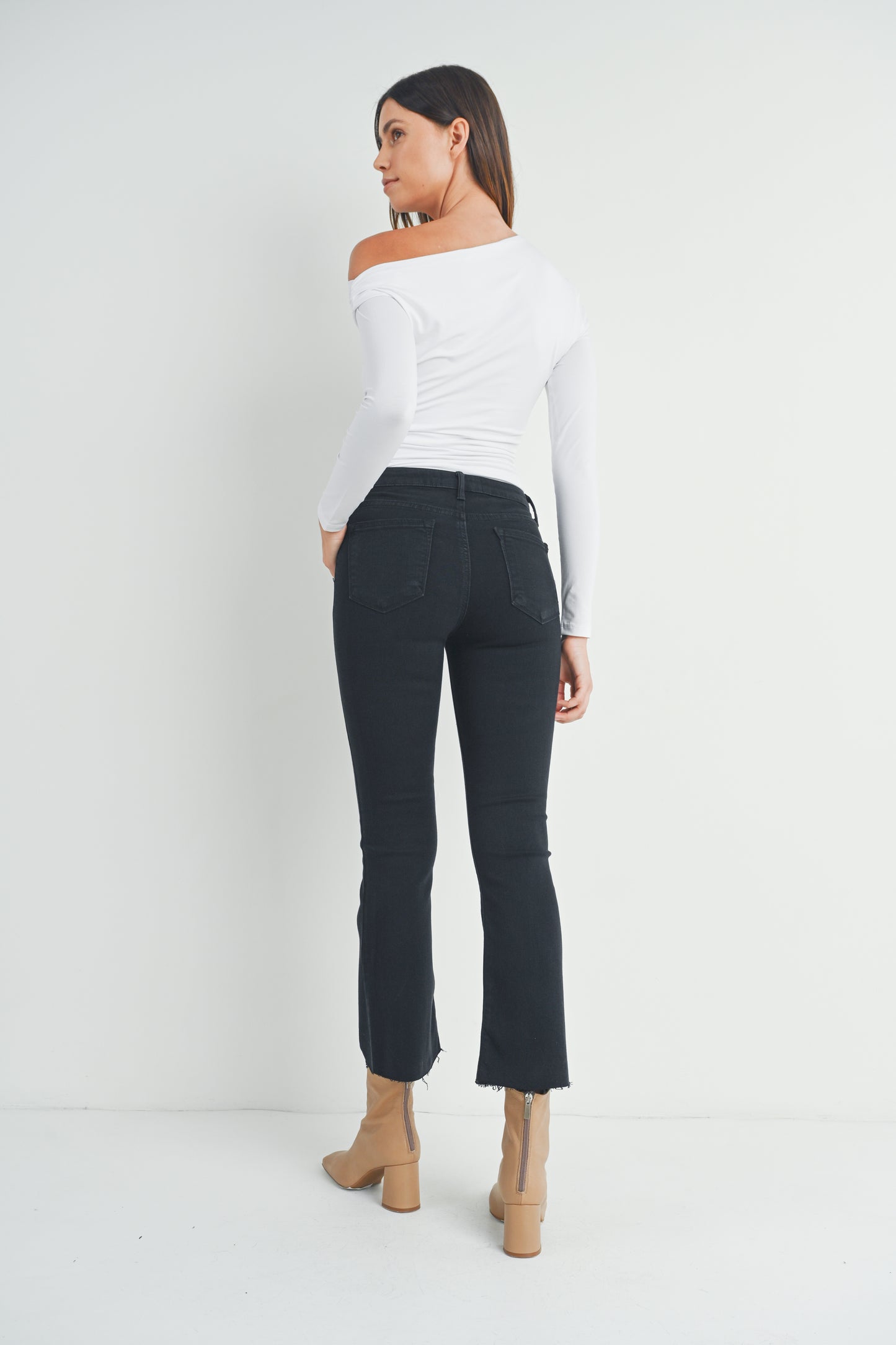 Just Black/ HR Tonal Crop Flare/ Washed Black
