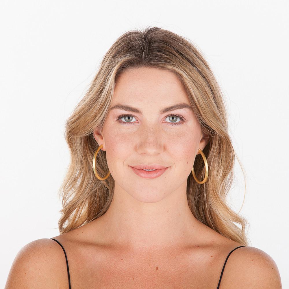 Sheila Fajl-Small Everybody's Favorite Hoop