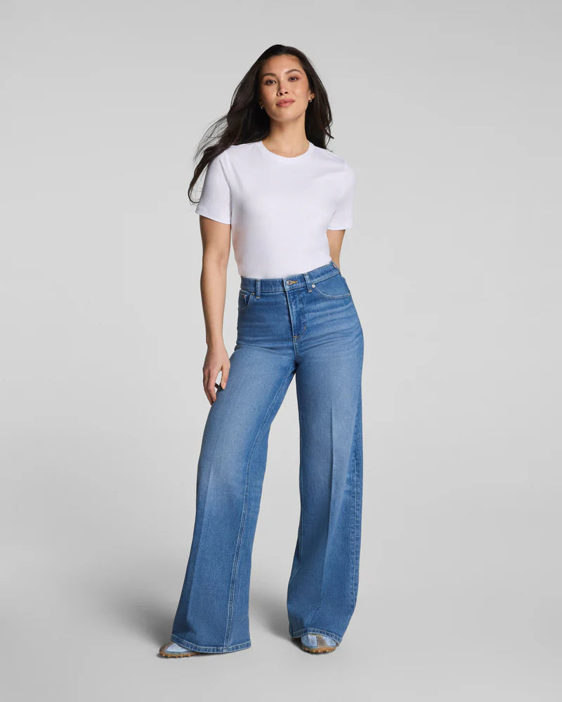 SPANX/ The SS Crewneck Tee