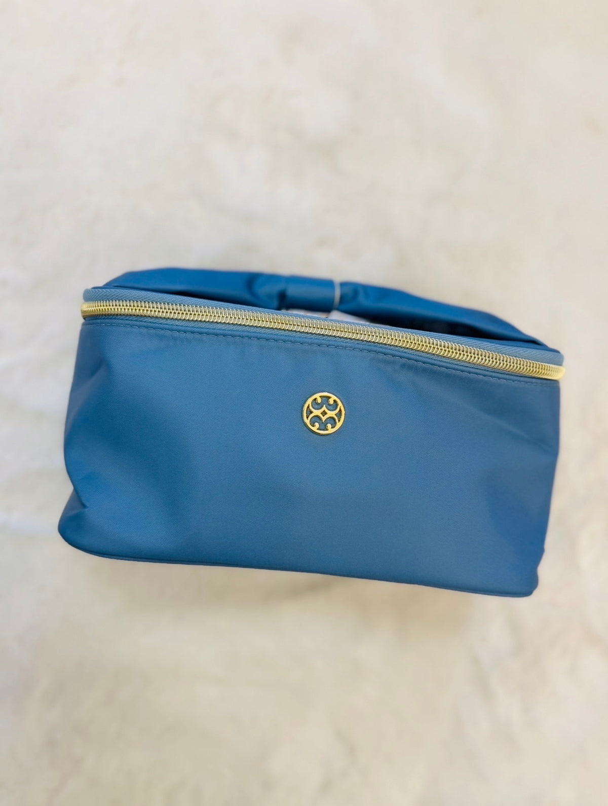 MS/ The Kiss & Makeup Cosmetic Bag/ Petal Charm Blue