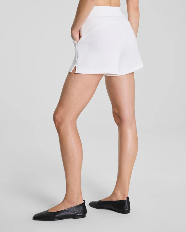 SPANX/ Airessentials Short 5"