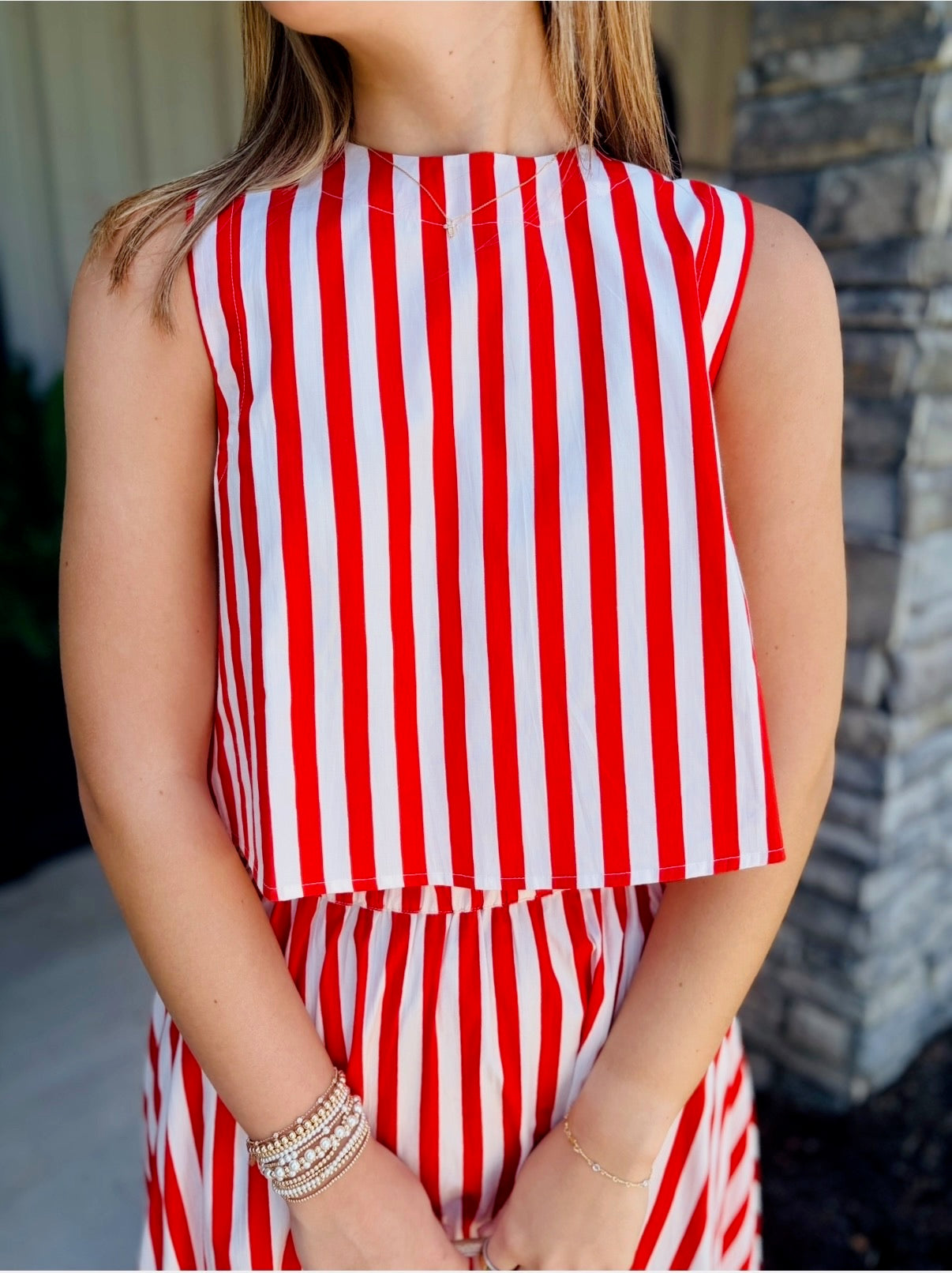 Livro/ The Crop Top/ Red Stripes