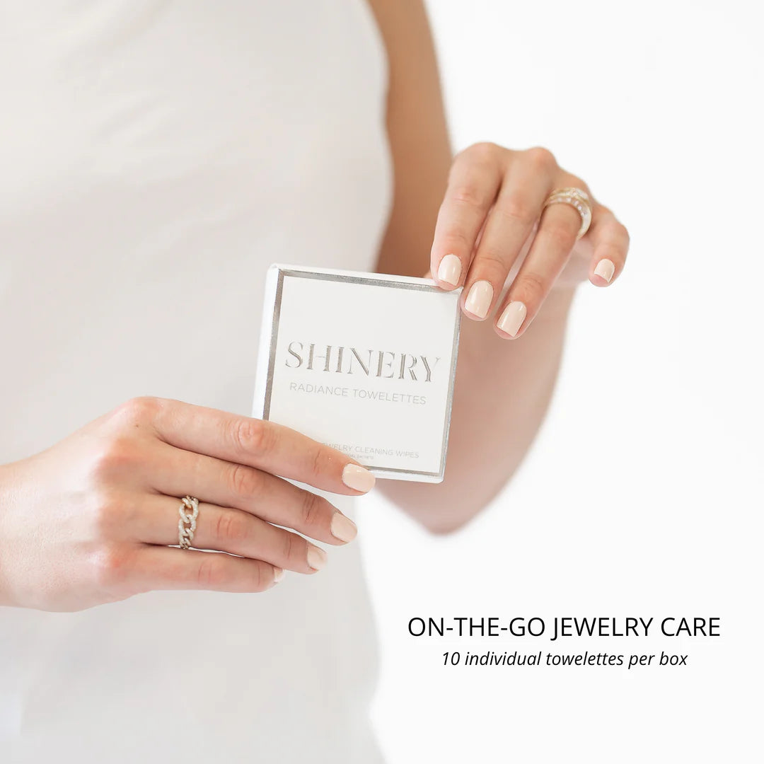 Shinery/ Radiance Towelettes