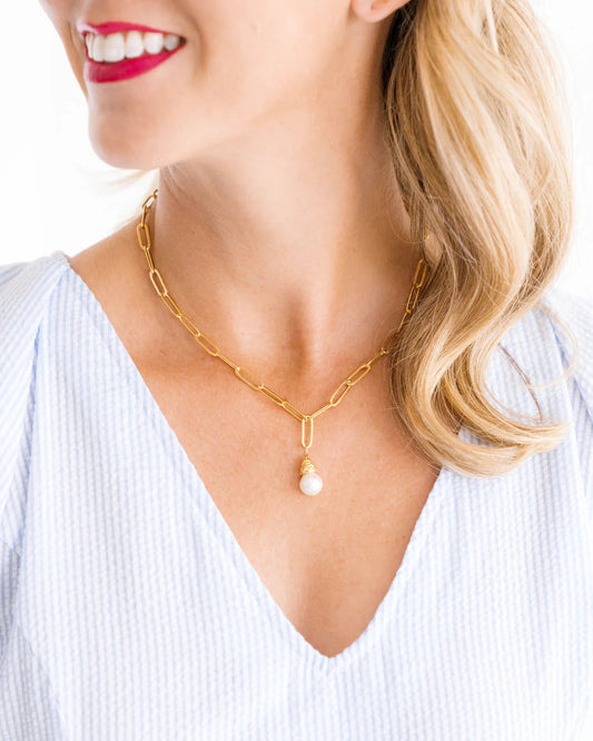 Susan Shaw/ Freshwater Pearl Paperclip Necklace