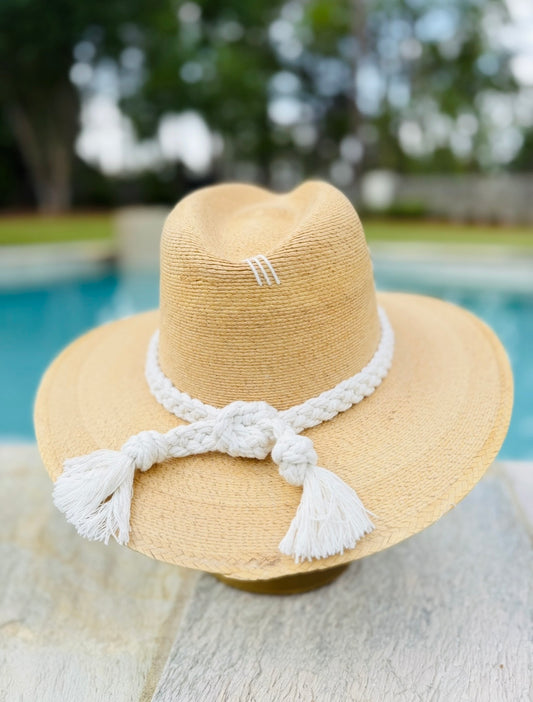 Tipsy Threads/ The Natural Palm Sun Hat/ White