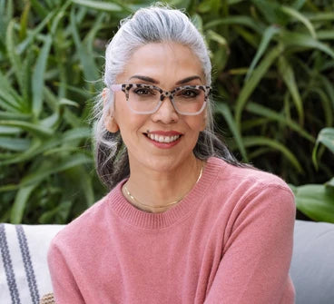 Peepers/ Zoey Eyeglasses/ Chai Tortoise + Pink