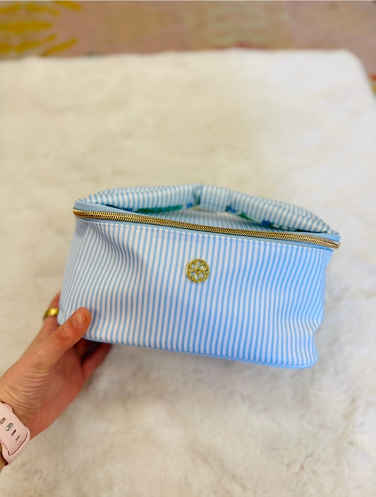 MS/ Blue Stripe/ Kiss & Makeup Bag