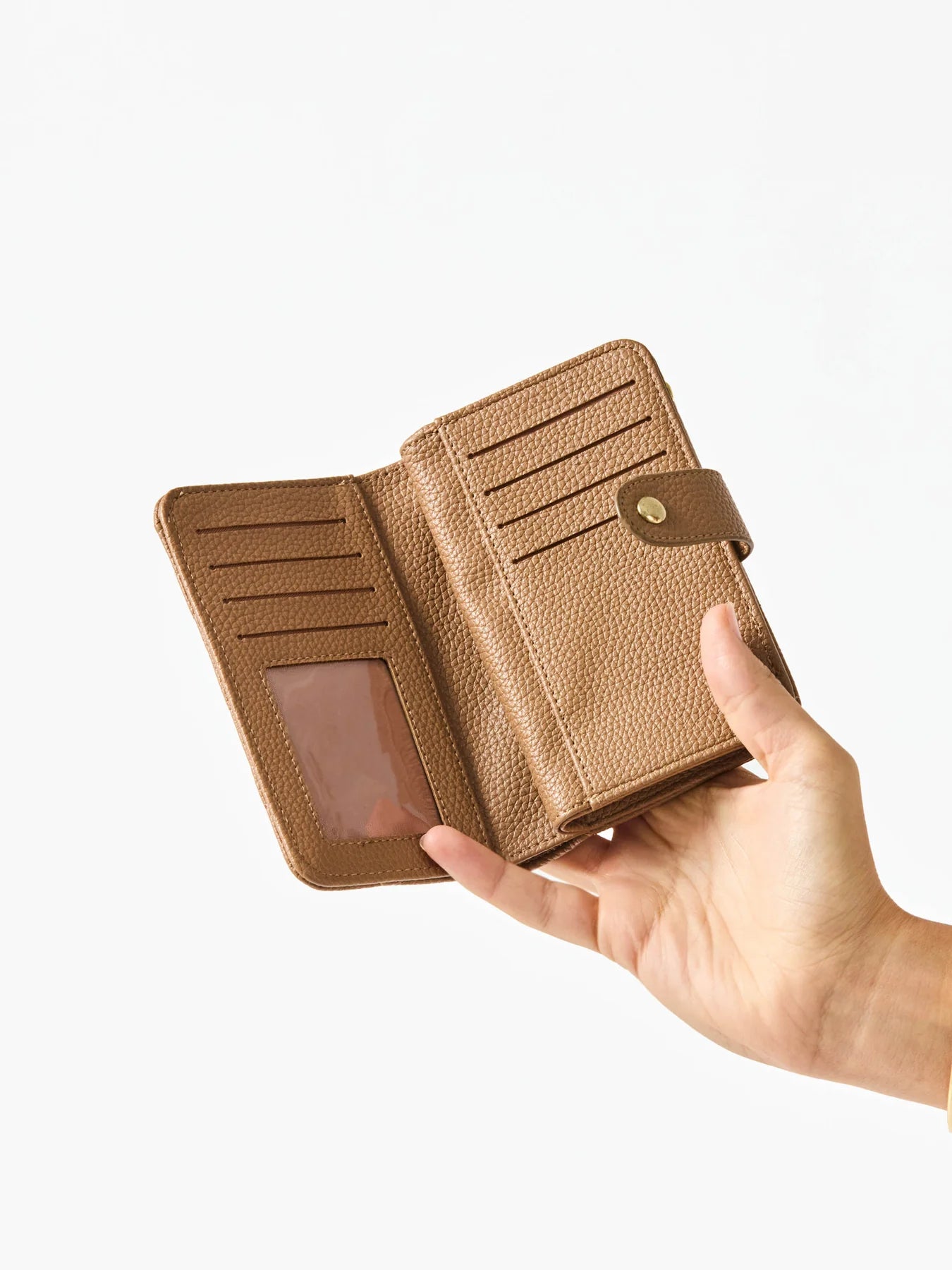 MS/ The Essential Wallet/ Camel