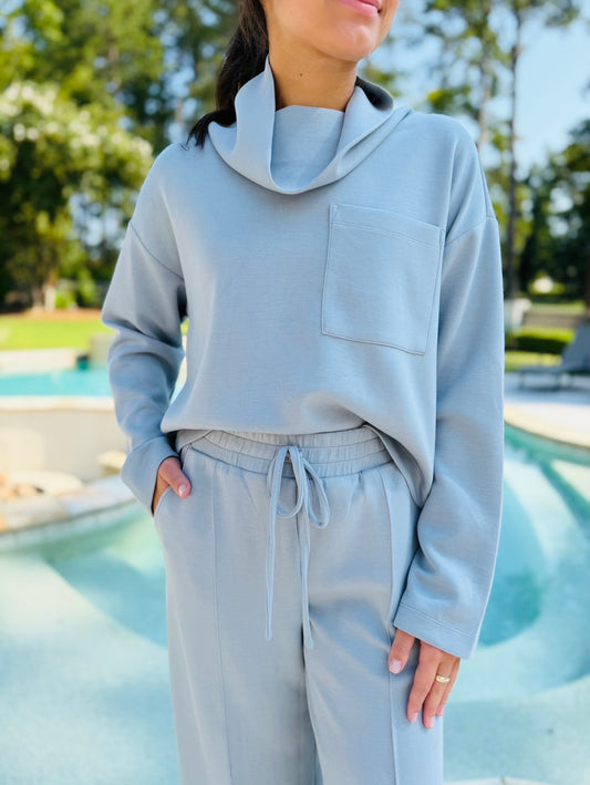 The Pey Pullover Sweatshirt