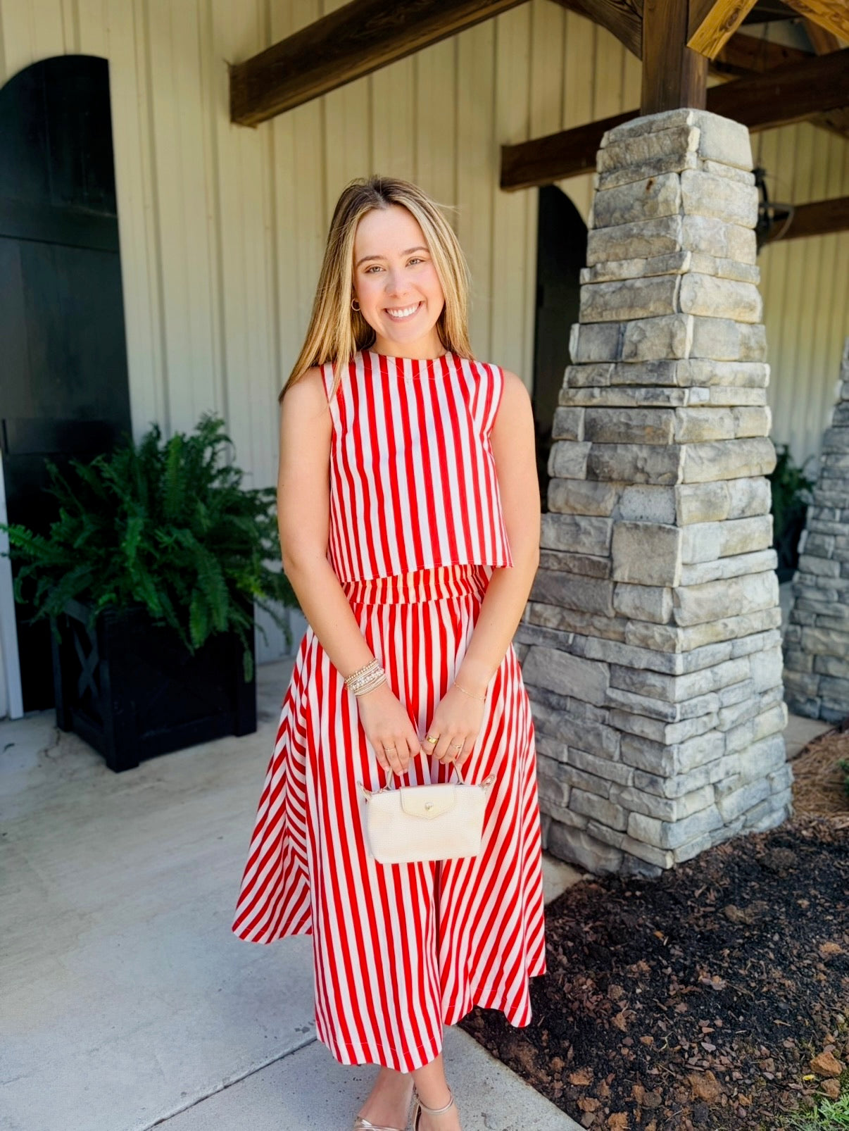 Livro/ The Pavillion Skirt/ Red Stripes