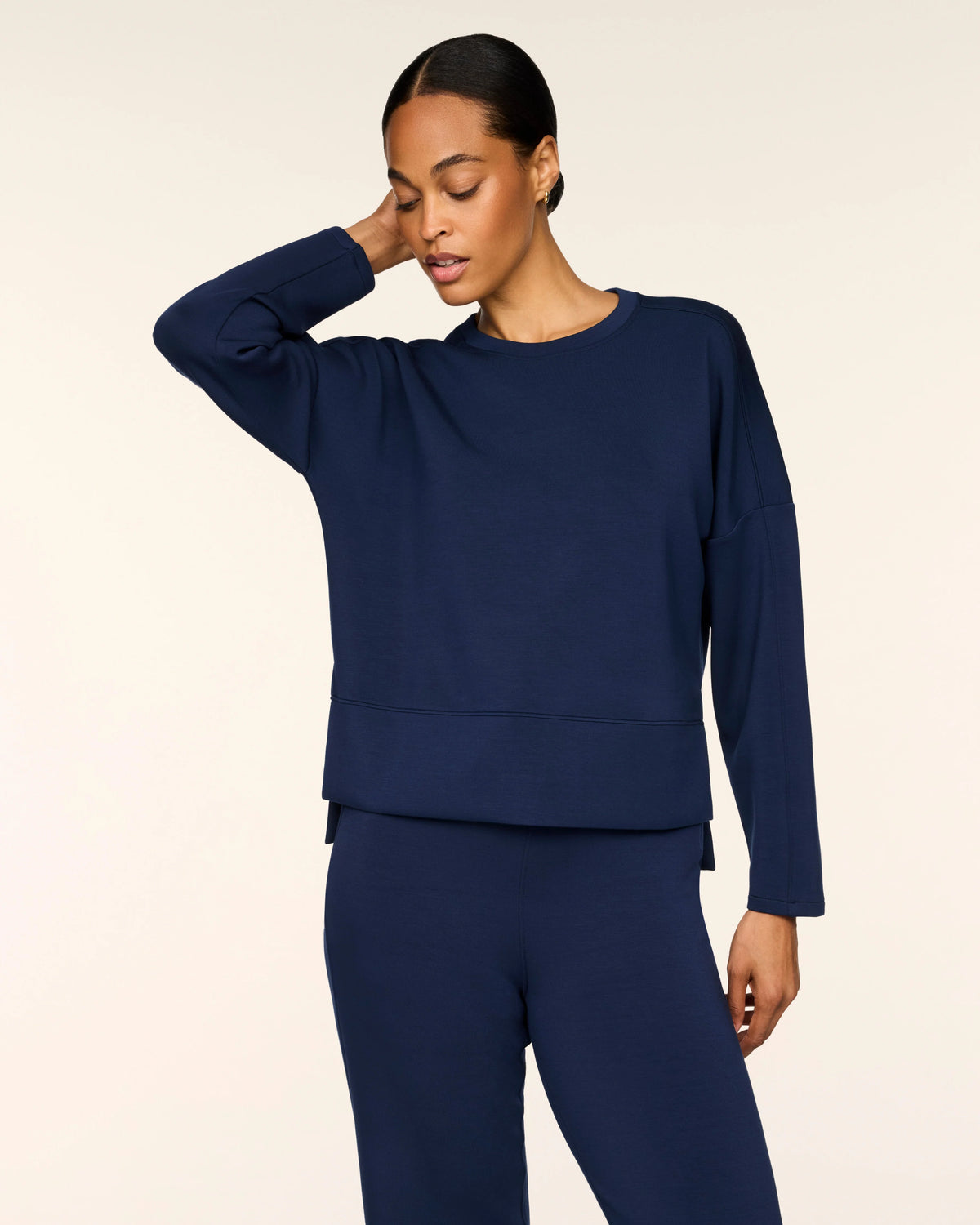 SPANX/ Crewneck Long Sleeve Top