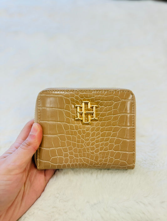 The Blakely Wallet/ Latte EC