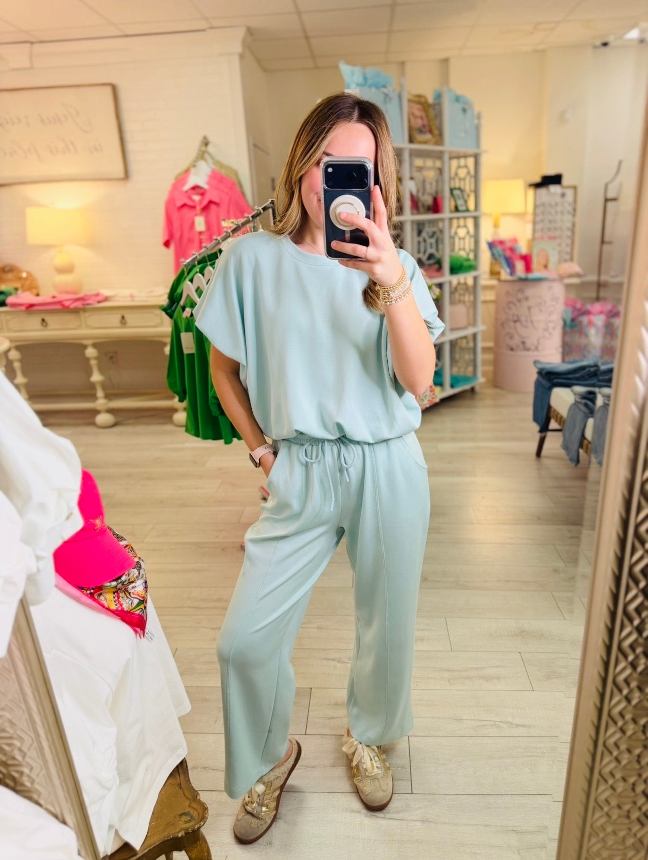 The Shirley Scuba Set