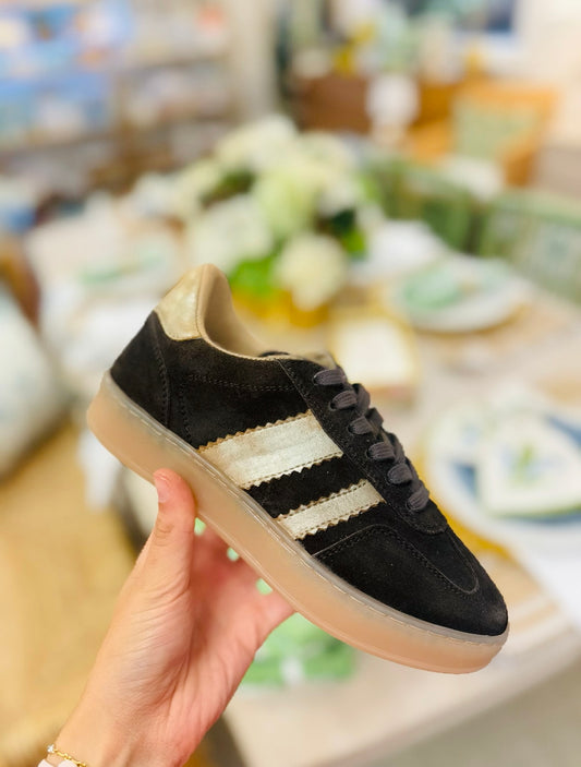 Diba True/ Jon Qwill Sneaker
