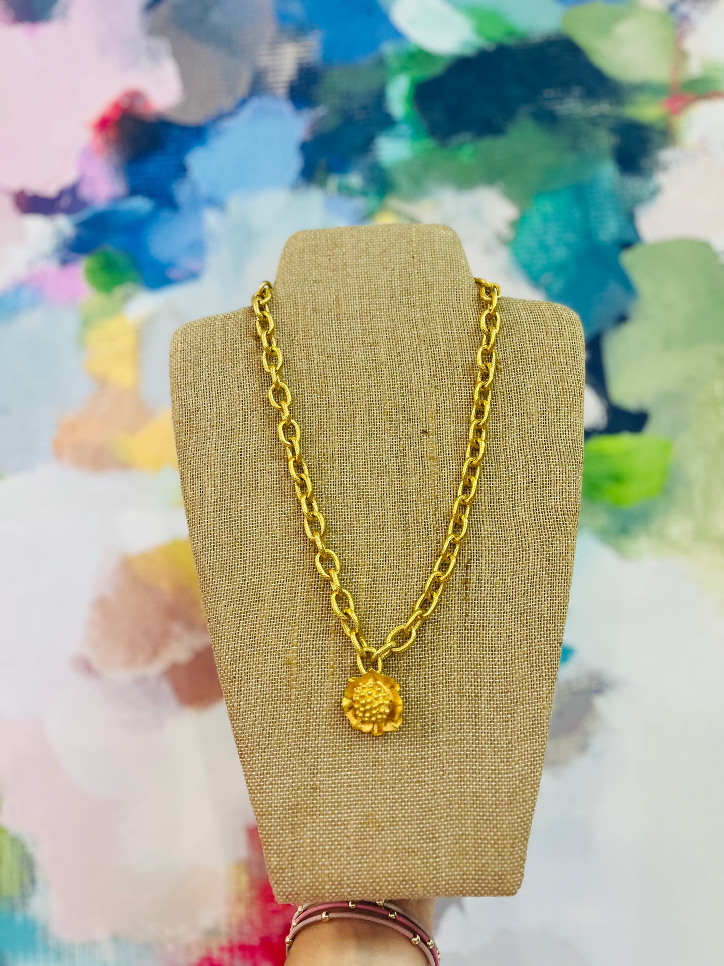 GOLD CAMELIA FLOWER CHAIN NK/3651F