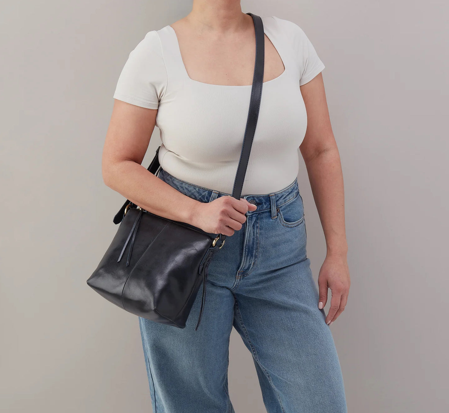 HOBO/ The Expedition Crossbody/ Navy Horizon