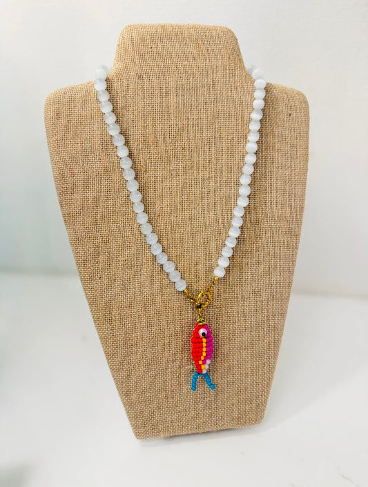 HD/ The Beaded Fish Necklace/ White