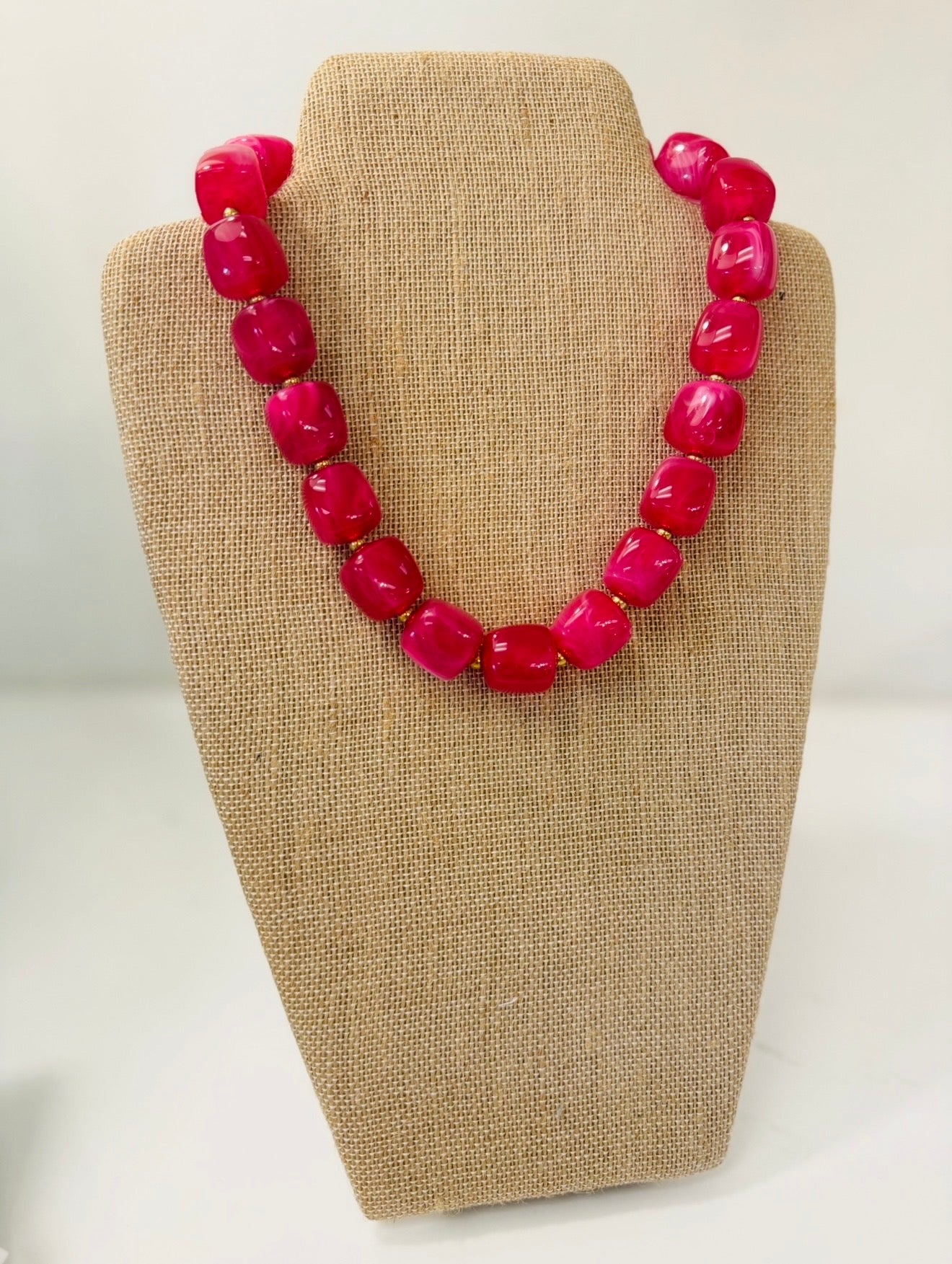 HD/ The Bonnie Beaded Necklace/ Raspberry