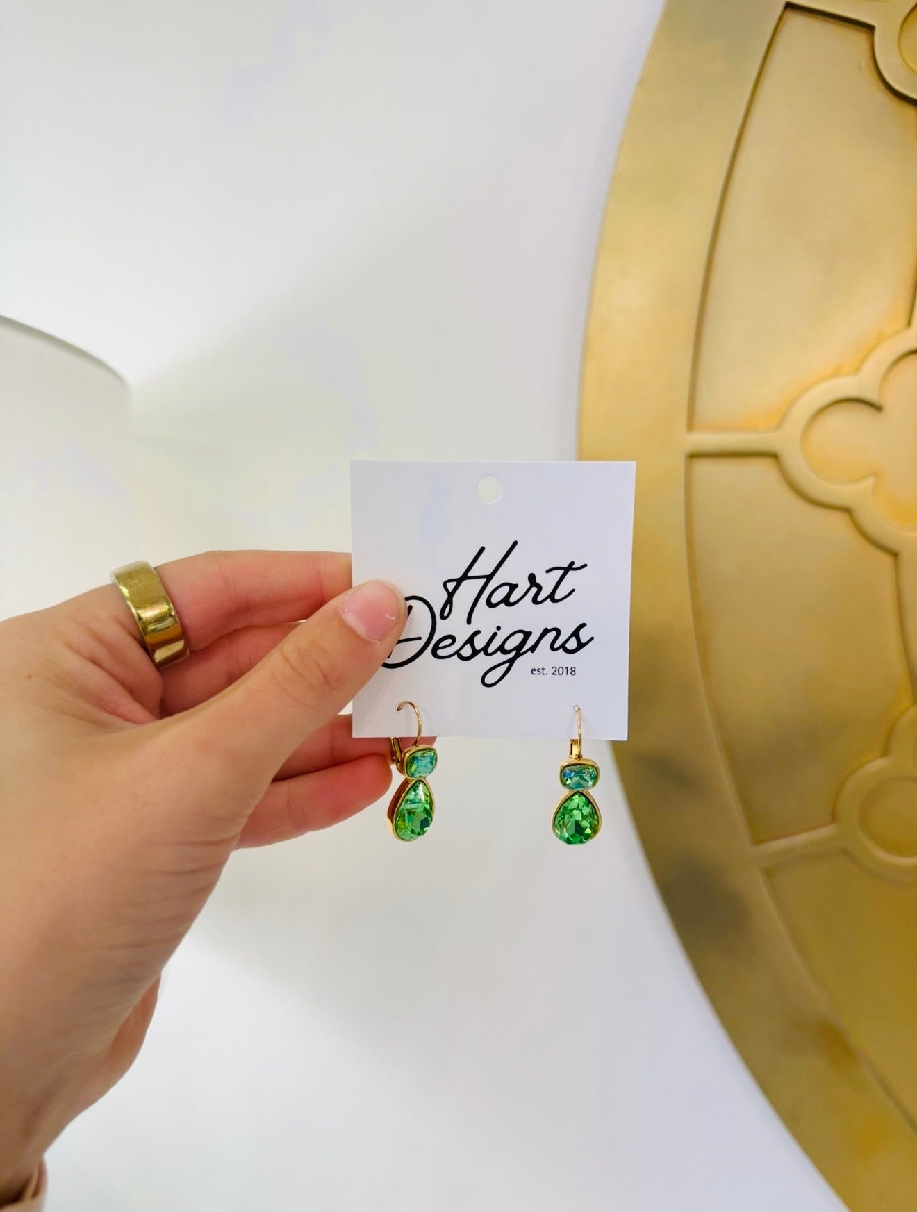 HD/ The Girly Gem Earring