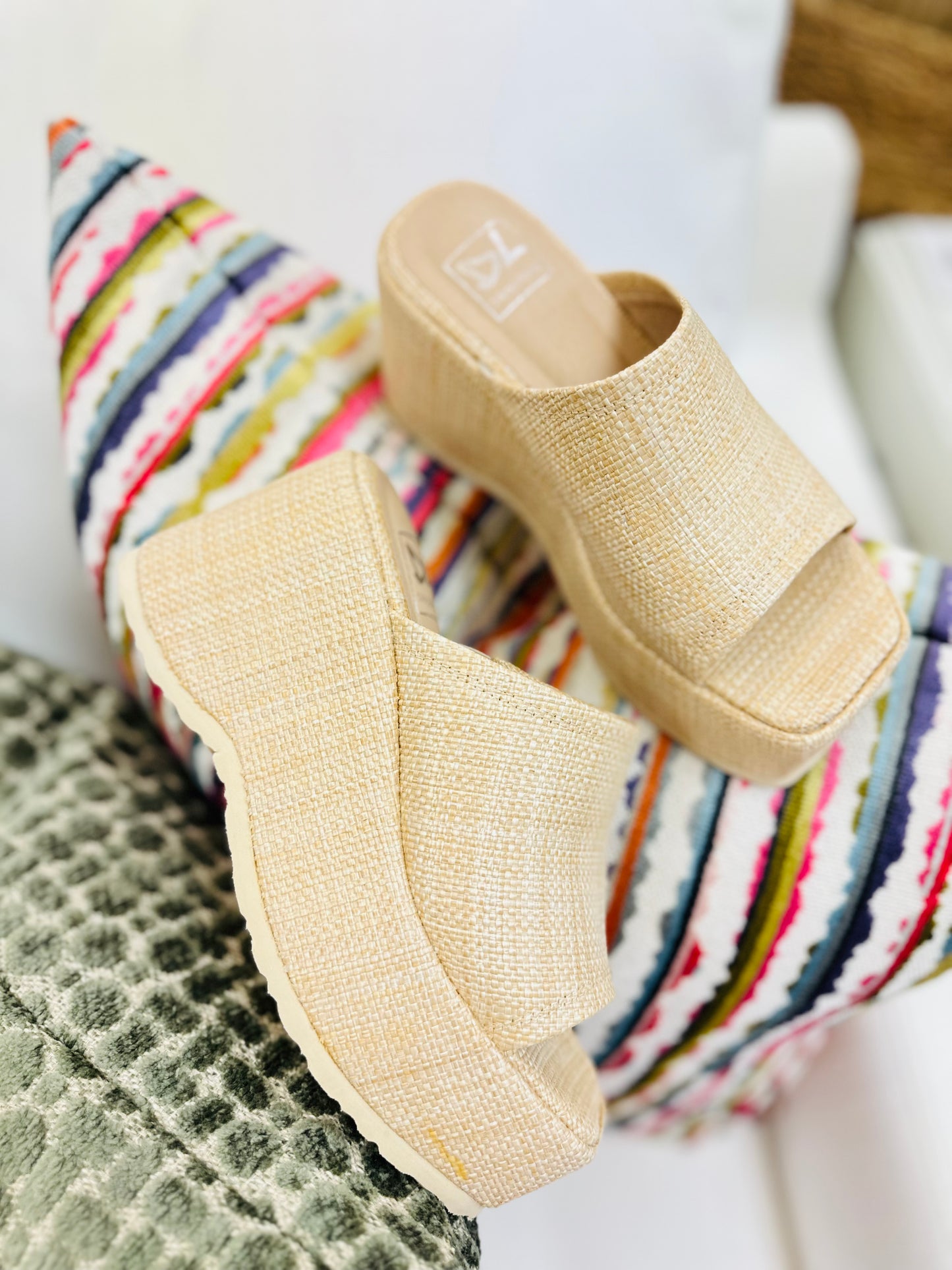 The Trighton Straw Wedge/ Final sale